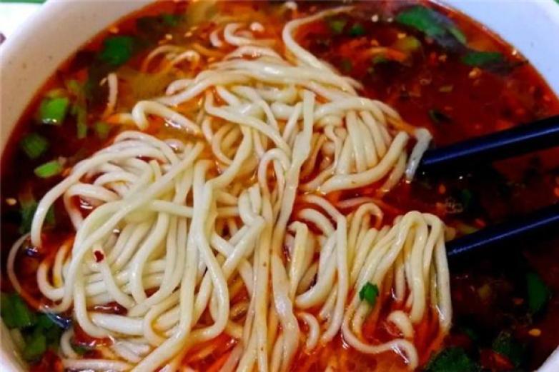 四爷牛拉牛肉面